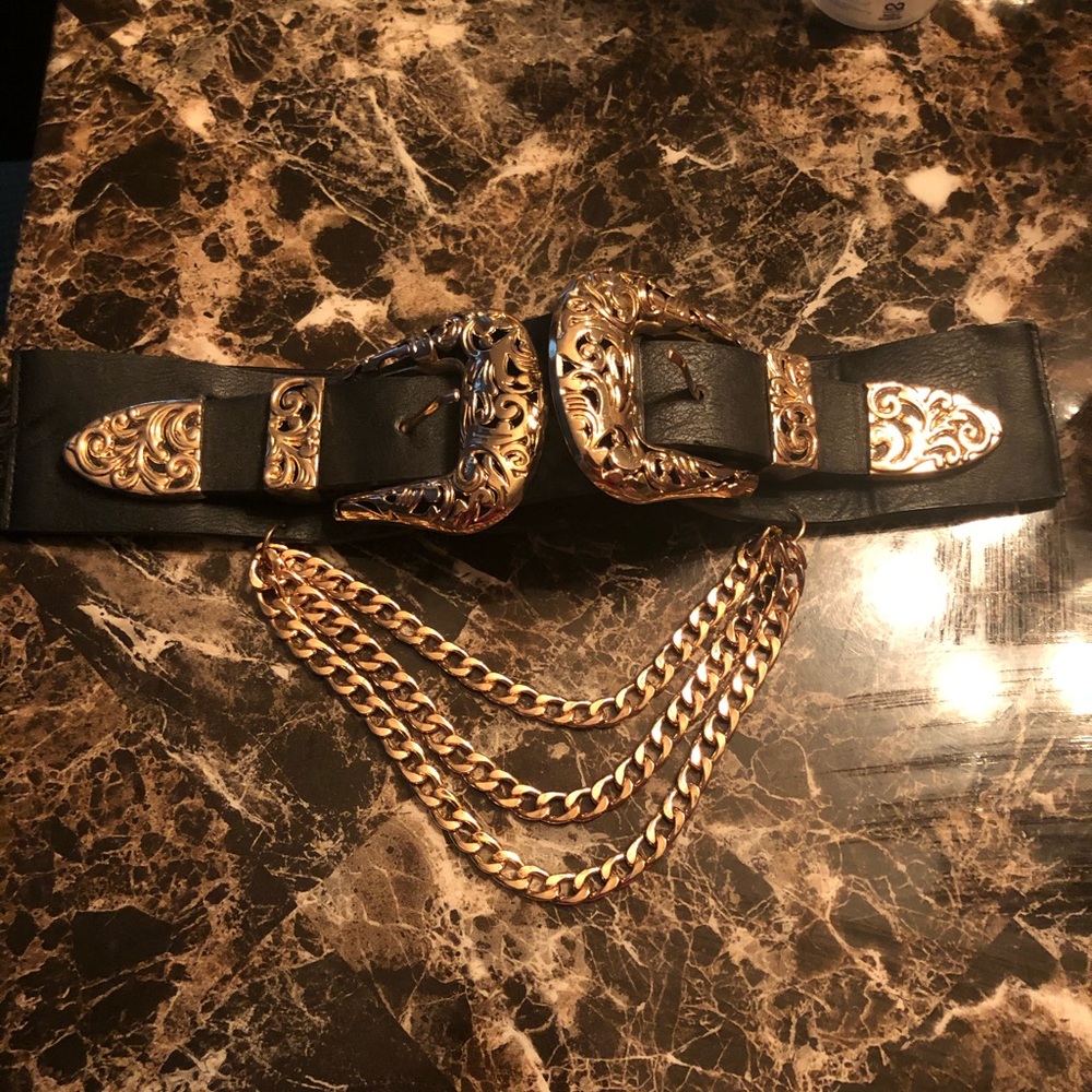 Statement Belt!! - Picture 4 of 13
